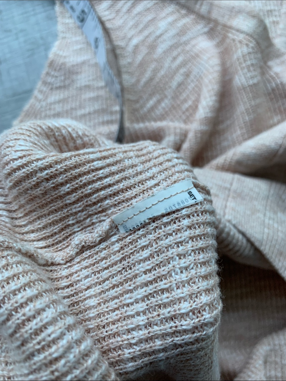 Mango Heathered Blush V-Neck Knit Tank, Size XS. - Picture 10 of 12